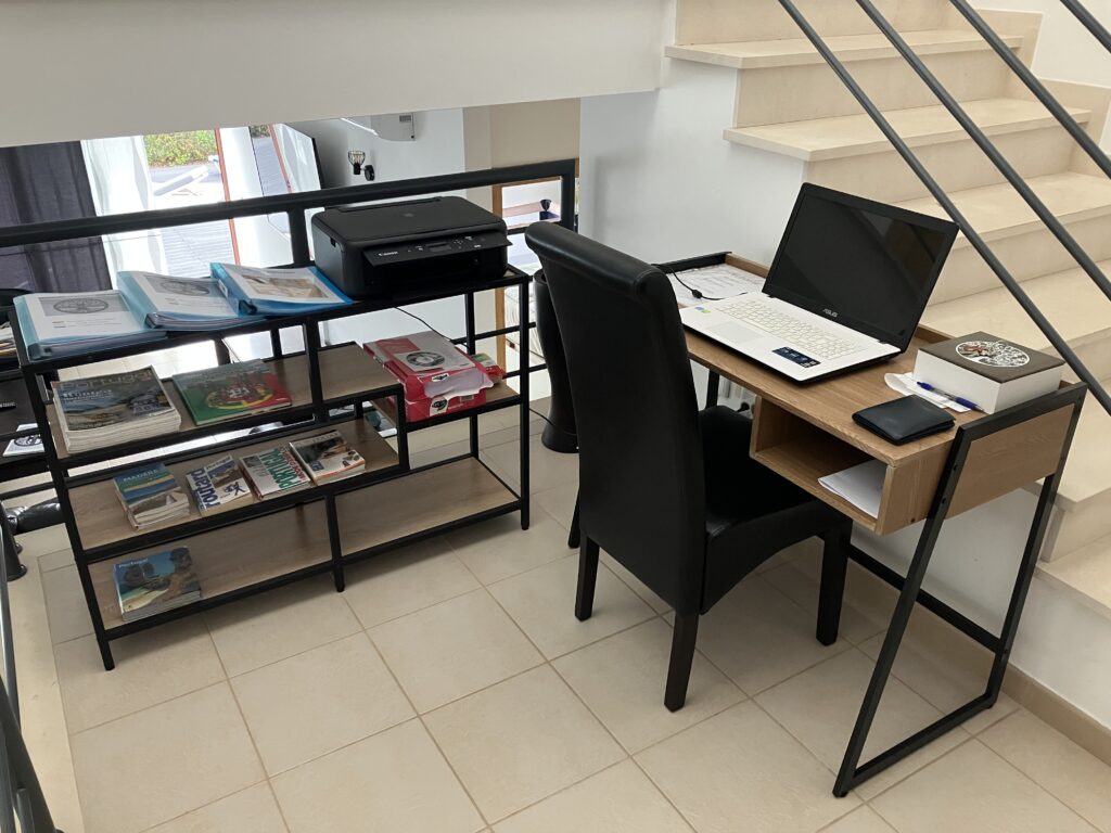 Coin bureau avec wifi